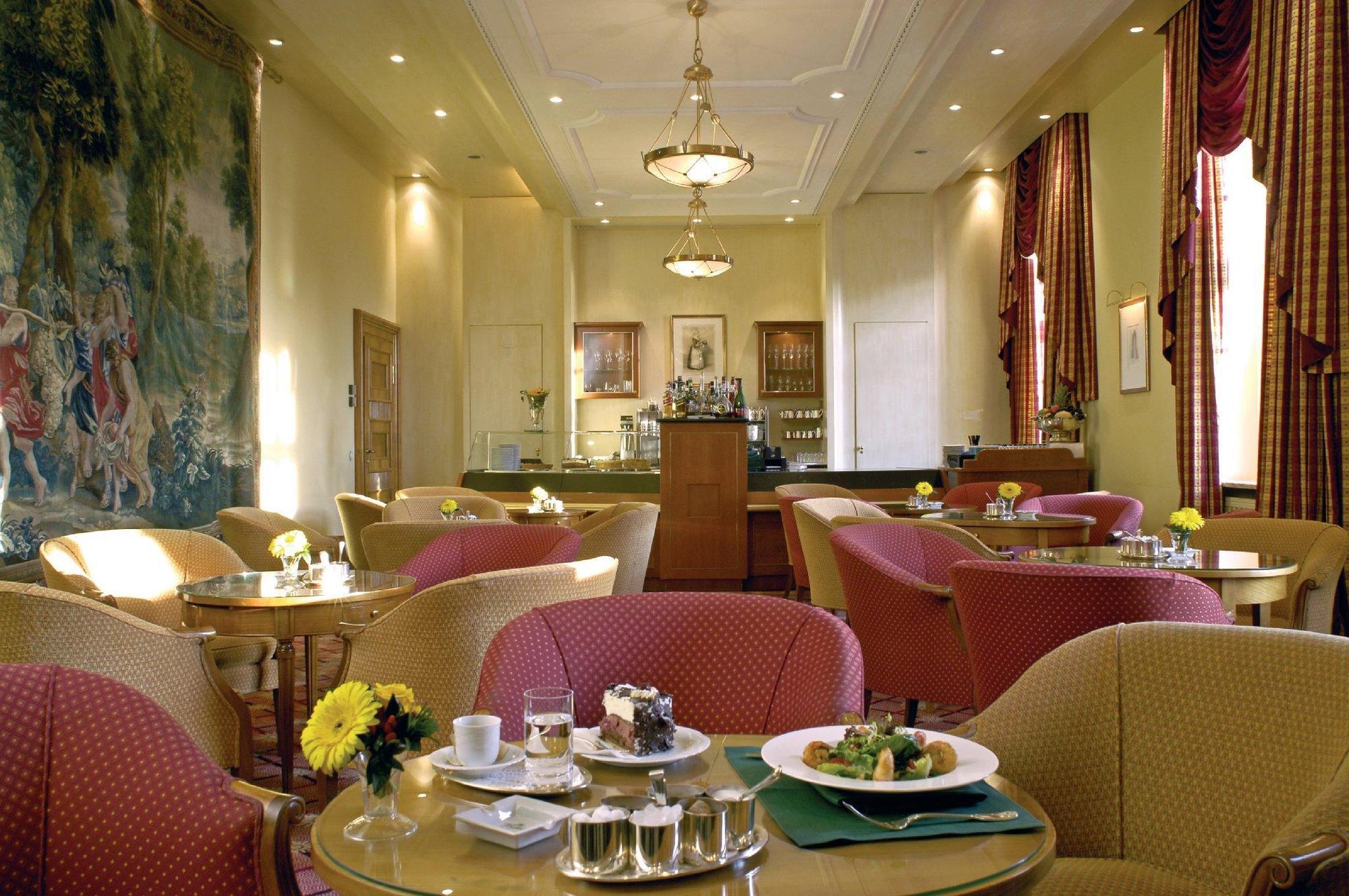 Schlosshotel Buehlerhoehe Schonbuch Інтер'єр фото