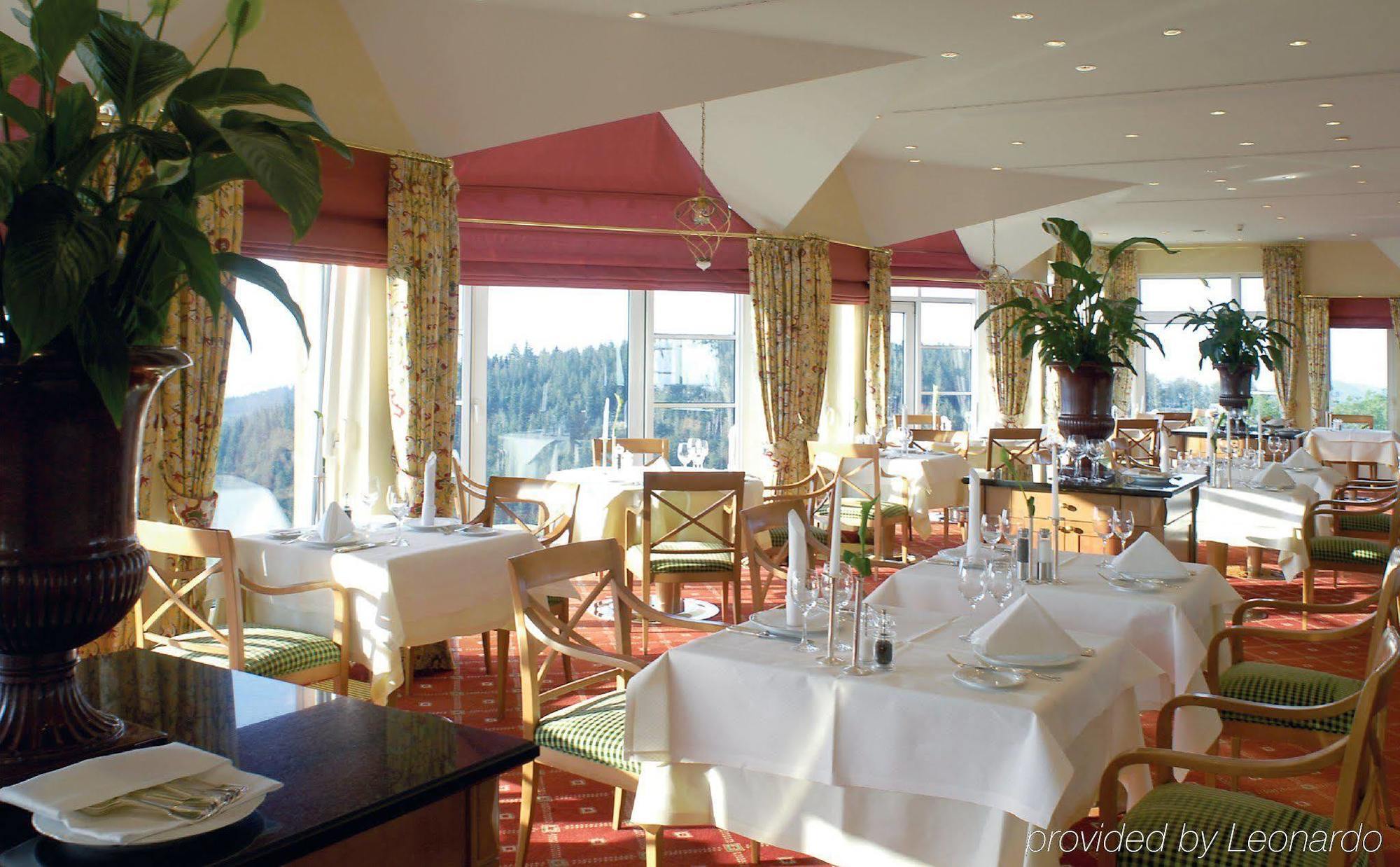 Schlosshotel Buehlerhoehe Schonbuch Ресторан фото