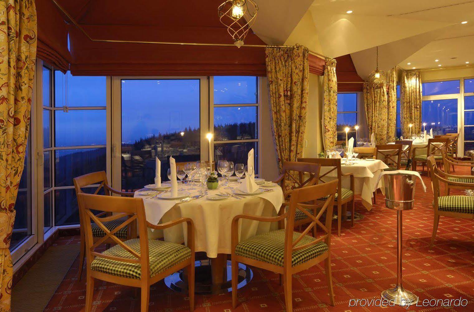 Schlosshotel Buehlerhoehe Schonbuch Ресторан фото